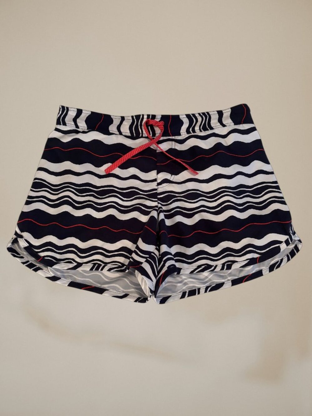 Columbia Women’s PFG Cool Coast Wave Pattern Board Shorts Water Repellent Sz Lg